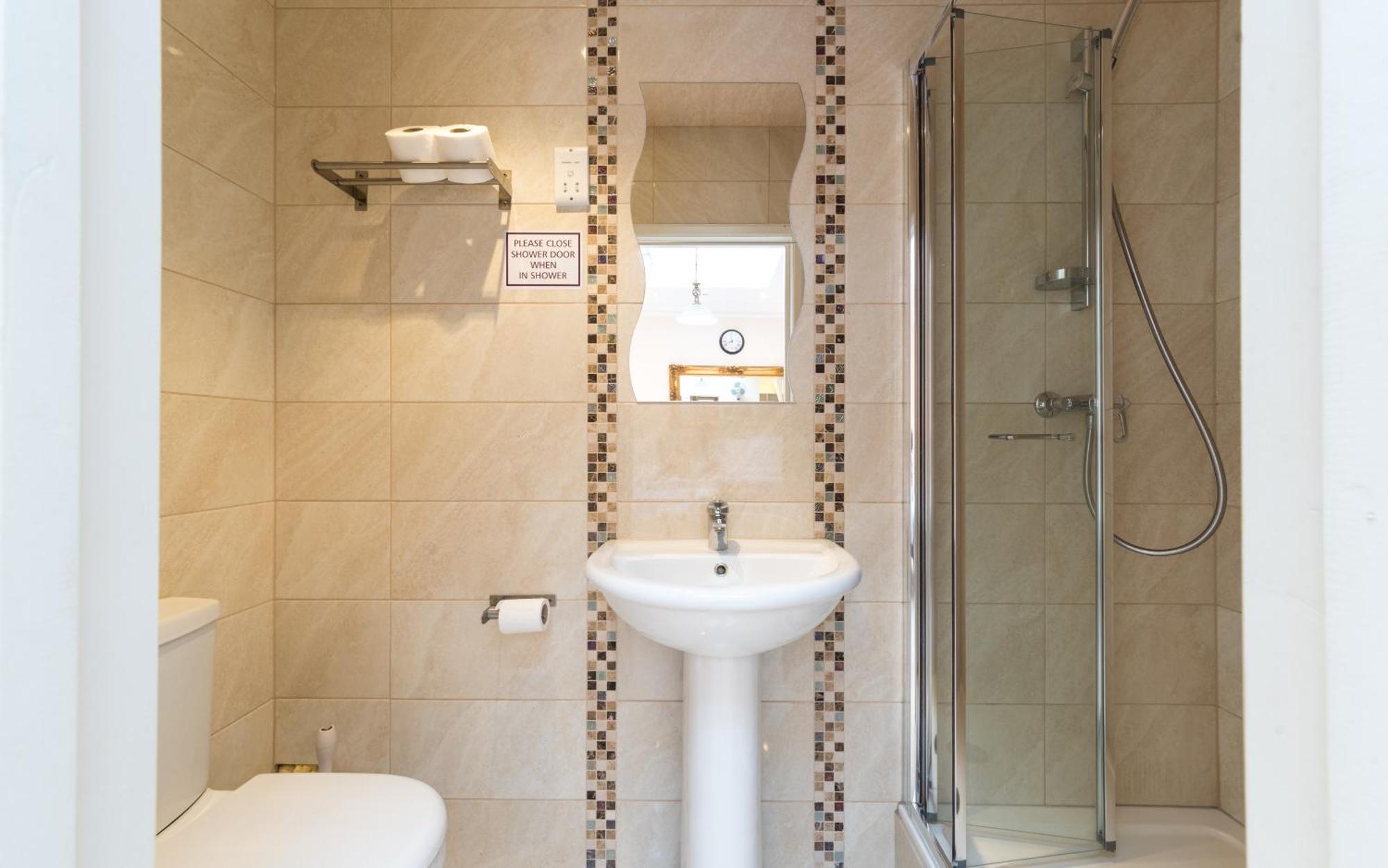 Saba Rooms And Apartments Londyn Zewnętrze zdjęcie
